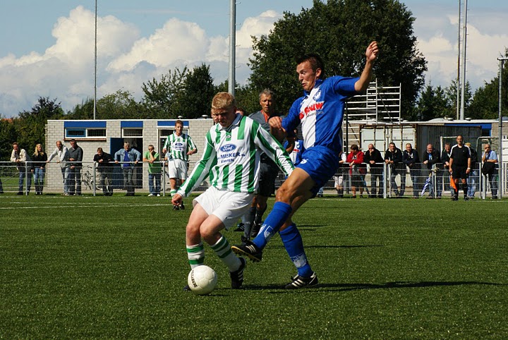 Voetbal: Nog steeds tegenwind